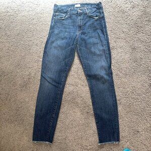 MOTHER HIGH WAISTED LOOKER ANKLE FRAY JEANS IN CLEAN SWEEP WASH MADE IN USA - 29